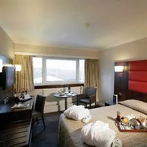 Best Western Glasgow Pond Hotel